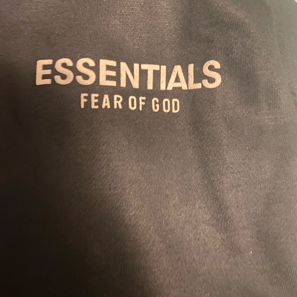 Fear of God black essentials hoodie - Picture 4 of 4